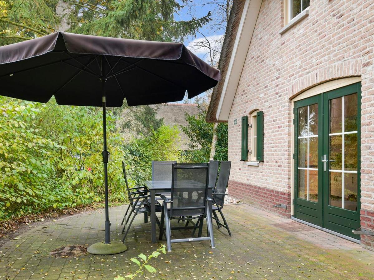 Hotel Landal Het Land Van Bartje à Ees Extérieur photo